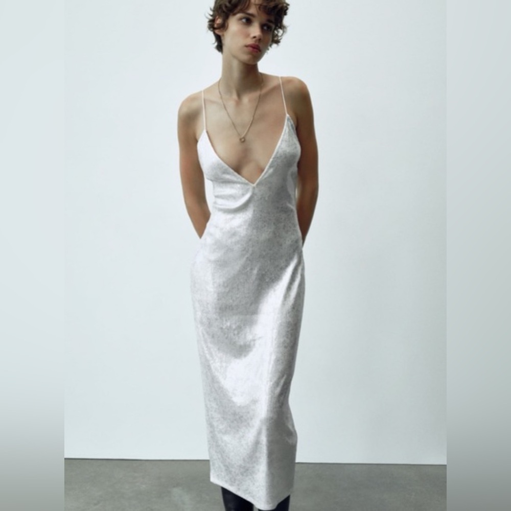 Zara SEQUIN MIDI DRESS. Silver. Size XS. New with Tags.